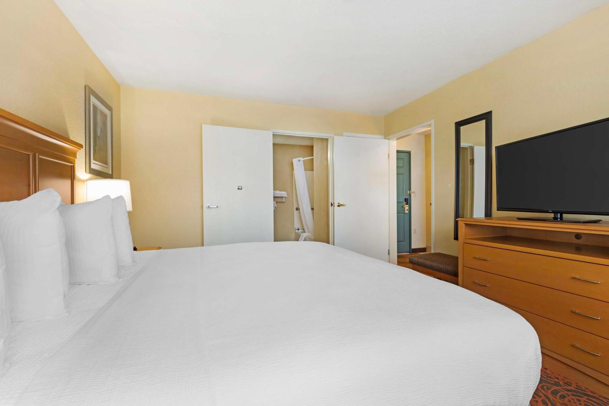 Best Western Plus Waco North Exteriör bild